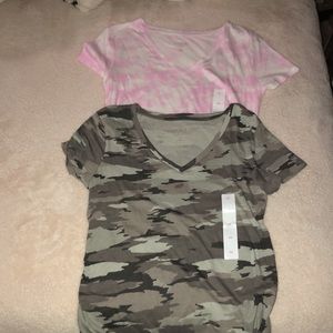 Maternity shirt bundle💕